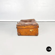 Load image into Gallery viewer, Luggage in brown leather, 1960s
