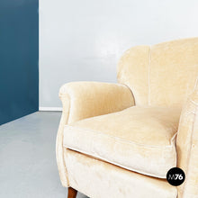 Carica l&#39;immagine nel visualizzatore di Gallery, Living room set in beige fabric, 1960s
