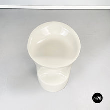 Carica l&#39;immagine nel visualizzatore di Gallery, White plastic stool, 2000s
