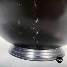 Carica l&#39;immagine nel visualizzatore di Gallery, Round bowl in black painted metal, 1990s
