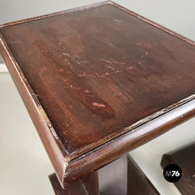 将图片加载到图库查看器，Wood side tables or pedestals, early 1900s
