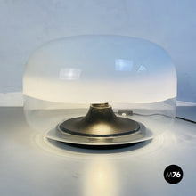 将图片加载到图库查看器，Glass table lamp,1970s.
