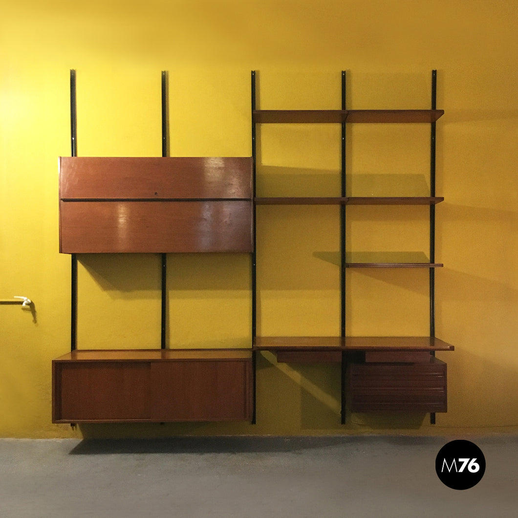 Wall bookcase E22 by Osvaldo Borsani for Tecno, 1960s