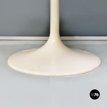 Carica l&#39;immagine nel visualizzatore di Gallery, White plastic and wood round dining table, 1970s
