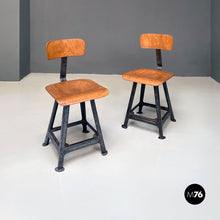 Carica l&#39;immagine nel visualizzatore di Gallery, Iron and wood industrial stools, 1960s
