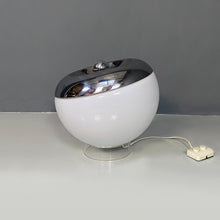 Carica l&#39;immagine nel visualizzatore di Gallery, Metal and glass table lamp by De Martini, Falconi &amp; Fois for Reggiani Illuminazione, 1970s
