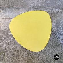 Carica l&#39;immagine nel visualizzatore di Gallery, Yellow formica coffee table, 1960s
